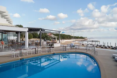Oasis Beach Hotel