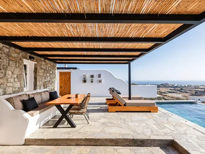 Evi Suites & Villas