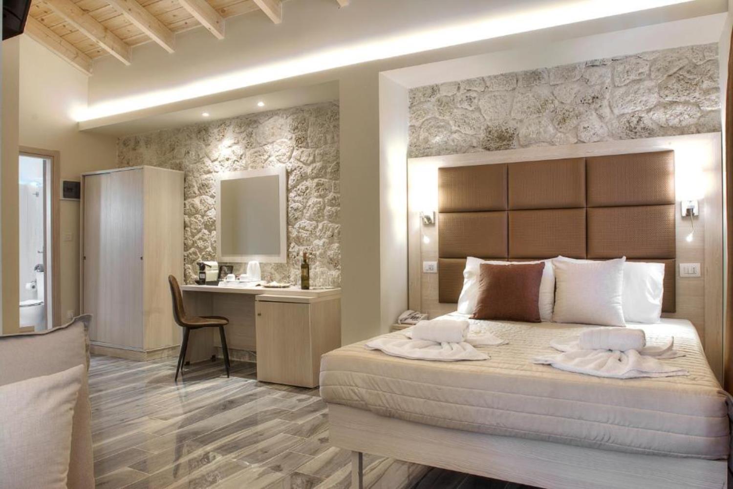Ninos Porto Demo Boutique Hotel
