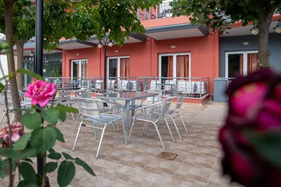 Atrium Hotel