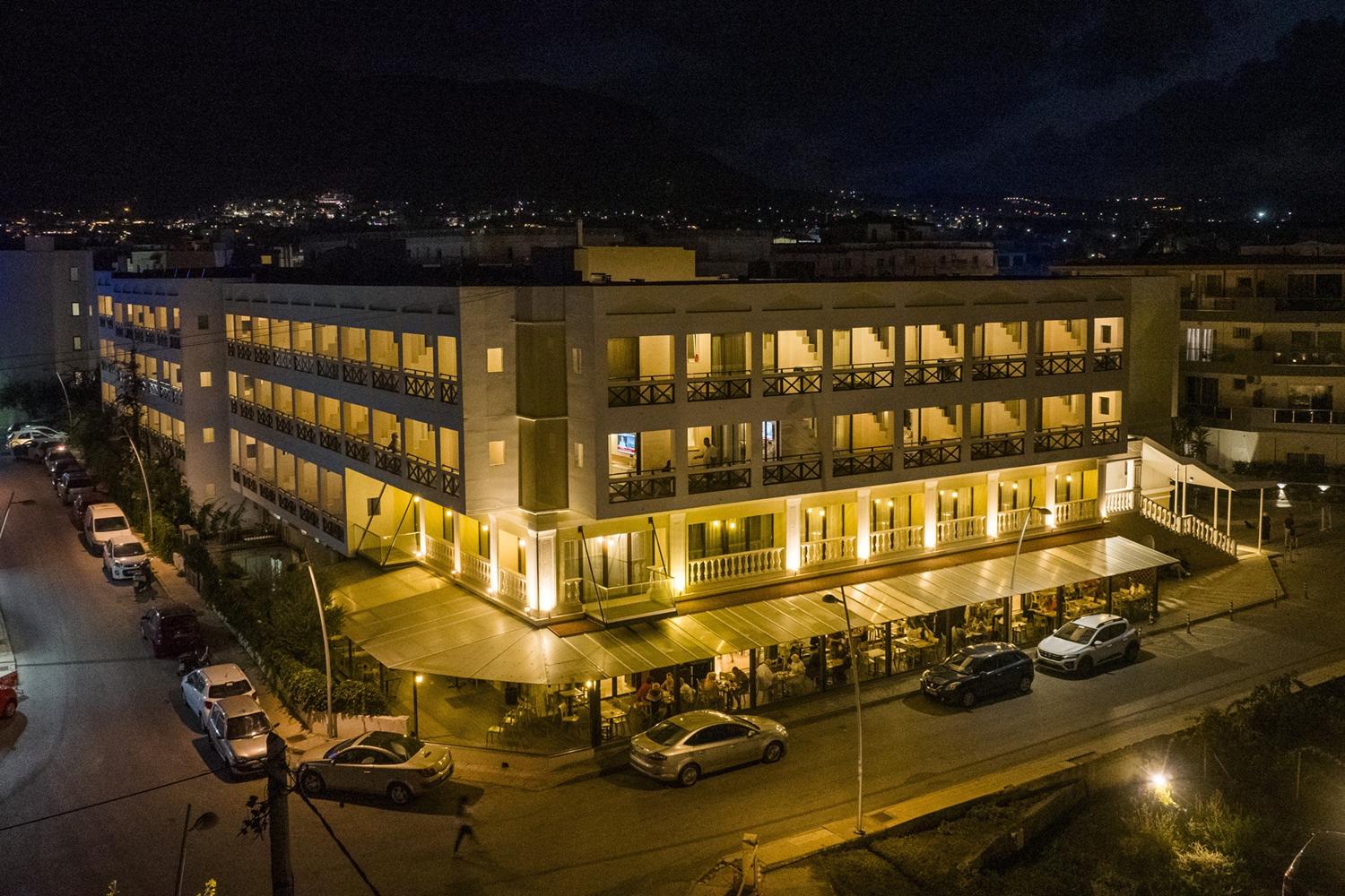 HERSONISSOS PALACE