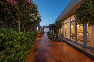 Creteco Hotel & Suites