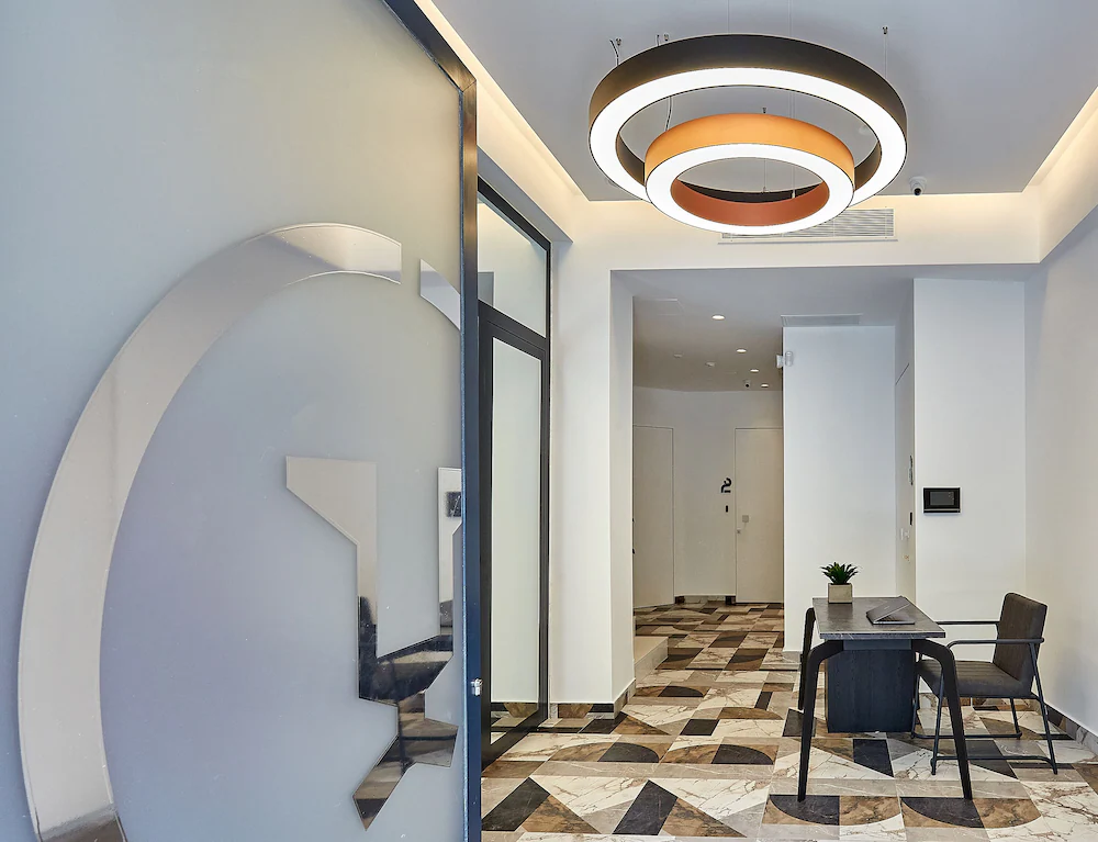 City Lion Apartments & Lofts