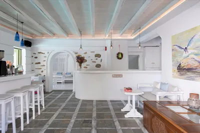 Zefi Hotel & Suites Paros