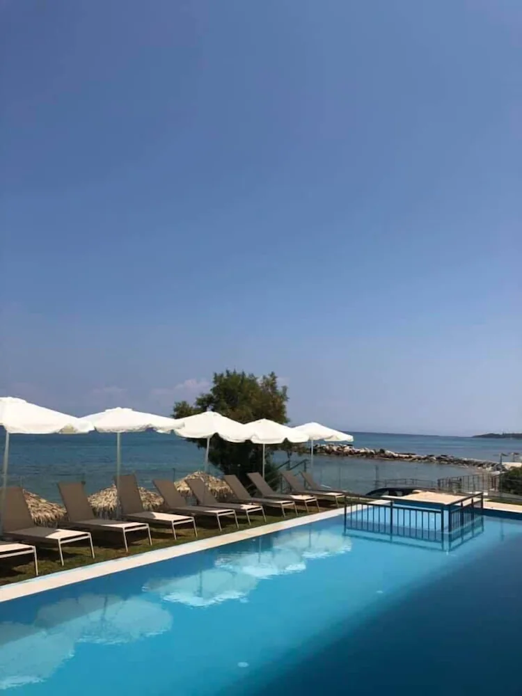 Golden Coast Suites