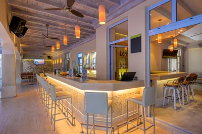 Mythos Suites Hotel