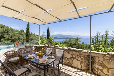 Scirocco & Folitsa Villas