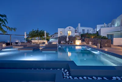 Nova Luxury Suites Santorini