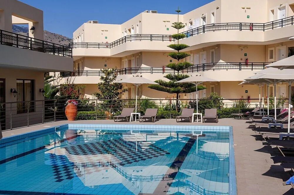 Vantaris Palace Hotel