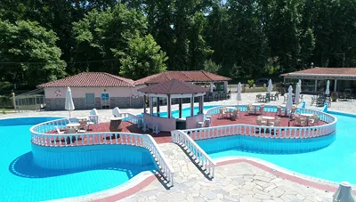 Sintrivanis Resort Beach