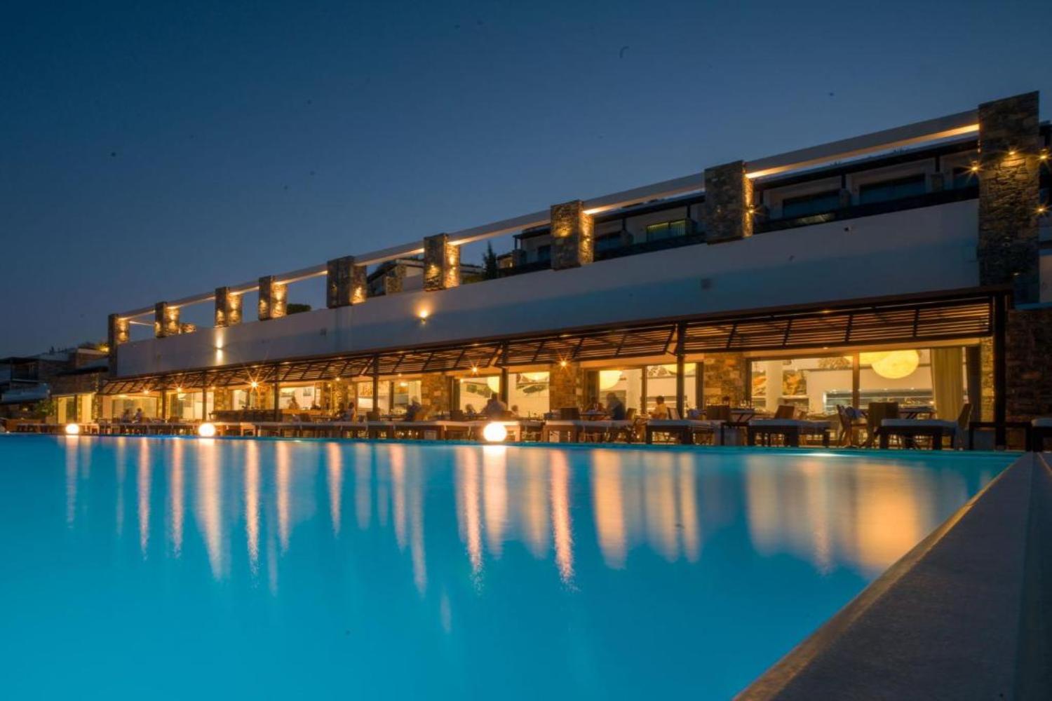 Royal Marmin Bay Boutique & Art Hotel
