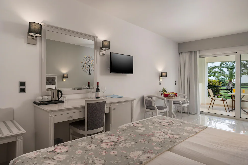 Vantaris Palace Hotel