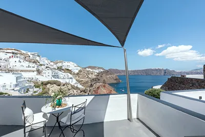Pearl of Caldera Oia
