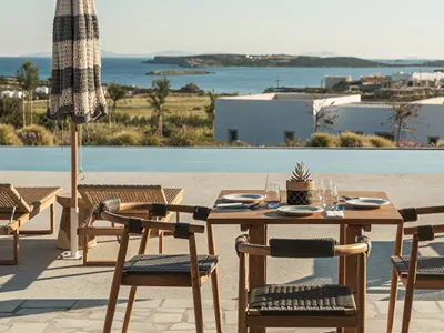Ovea Paros