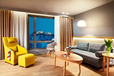 Zeus Wyndham Grand Athens