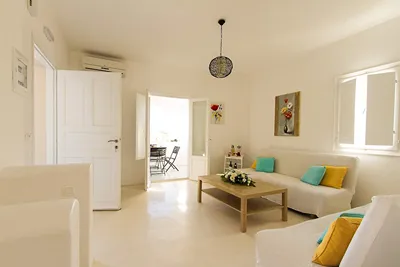 Sea Sound - White Katikies Luxury Hotel