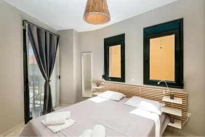 TORONI BLUE SEA HOTEL