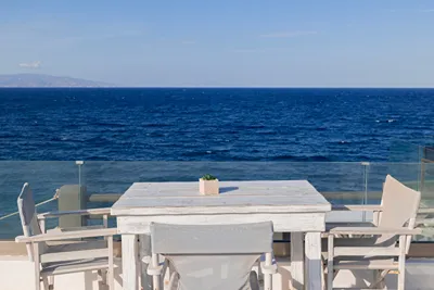 Vrachia Studios Santorini