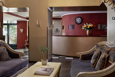 Delphi Art Hotel
