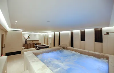 Aeonic Suites and Spa