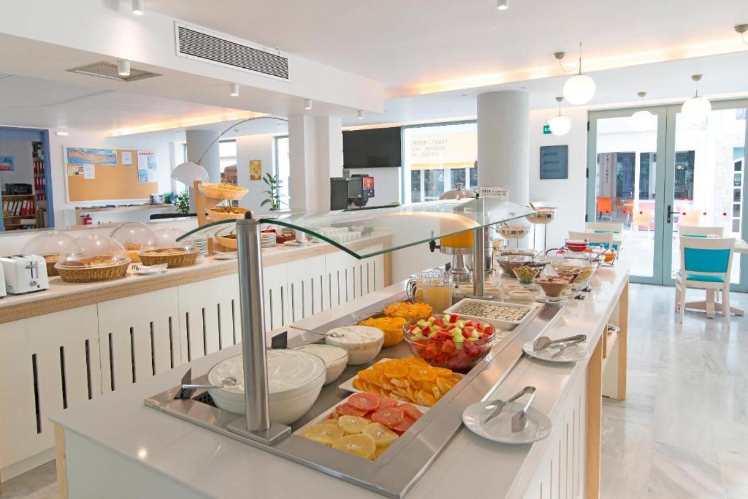 Alia Beach Hotel