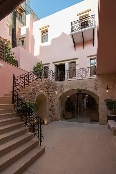Serenissima Boutique Hotel