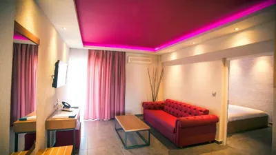 Royal Hotel Polichrono