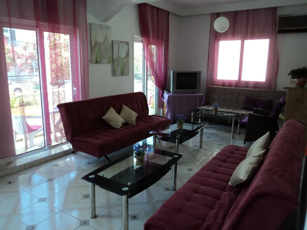 ZEFYROS HOTEL