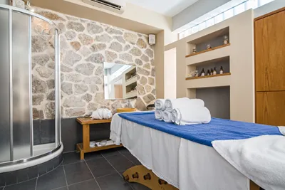 Antinea Suites & Spa Hotel