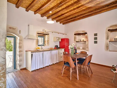 Kambos House Kimolos