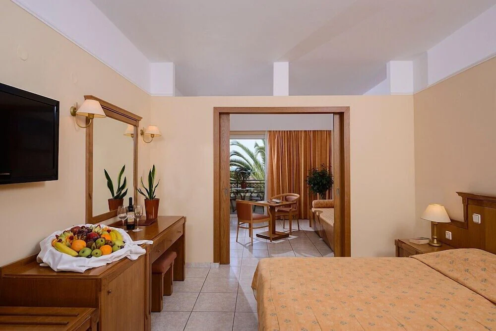 Vantaris Palace Hotel