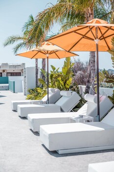 Mazoren Art Hotel
