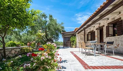 Agrikia Villa - Varvarigos Houses