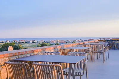 Akrolithos Luxury Suites