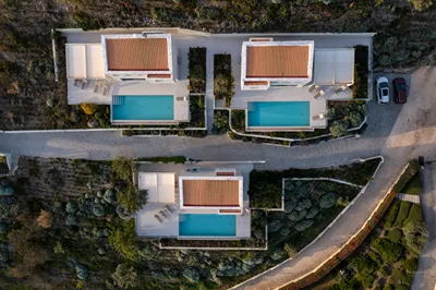 Olive Grove Suites - Villas with Private Pools and Garden