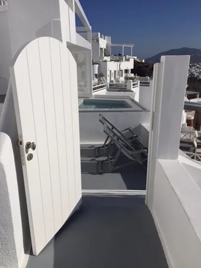 Altana Cliffside Villas Santorini