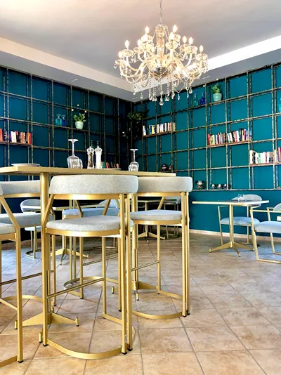 Bruskos Hotel & Suites