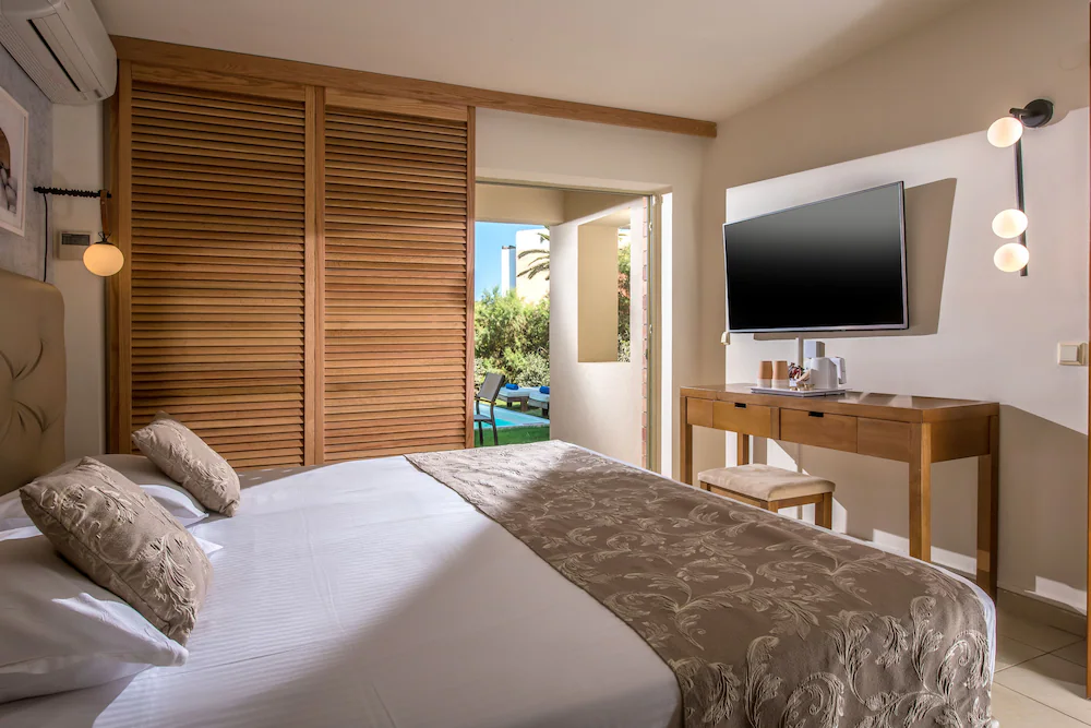Bella Beach Hotel