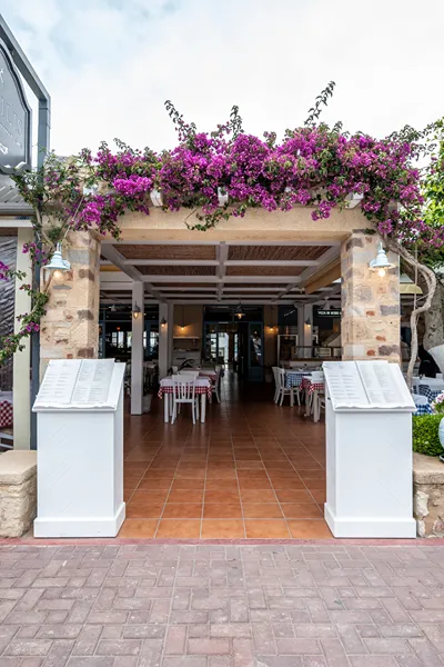 Mythos Suites Hotel