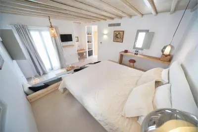 Myconian Crown Suites