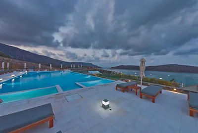 Royal Marmin Bay Boutique & Art Hotel
