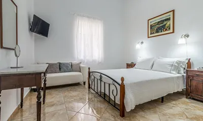 Milos Apartment