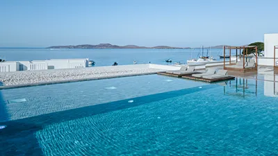 Manoulas Beach Hotel