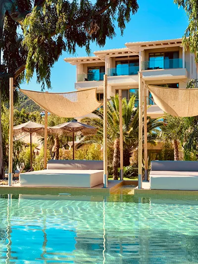 MAKO Sea & Suites