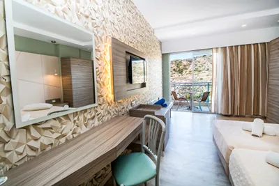 PEGASOS DELUXE BEACH HOTEL