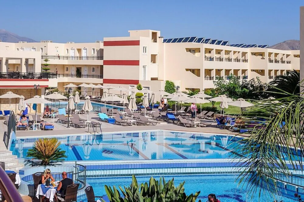 Vantaris Palace Hotel
