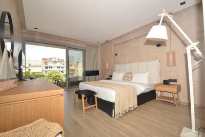 Evilion and Stilvi Hotels
