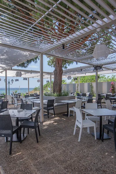 Golden Coast Hotel & Bungalows