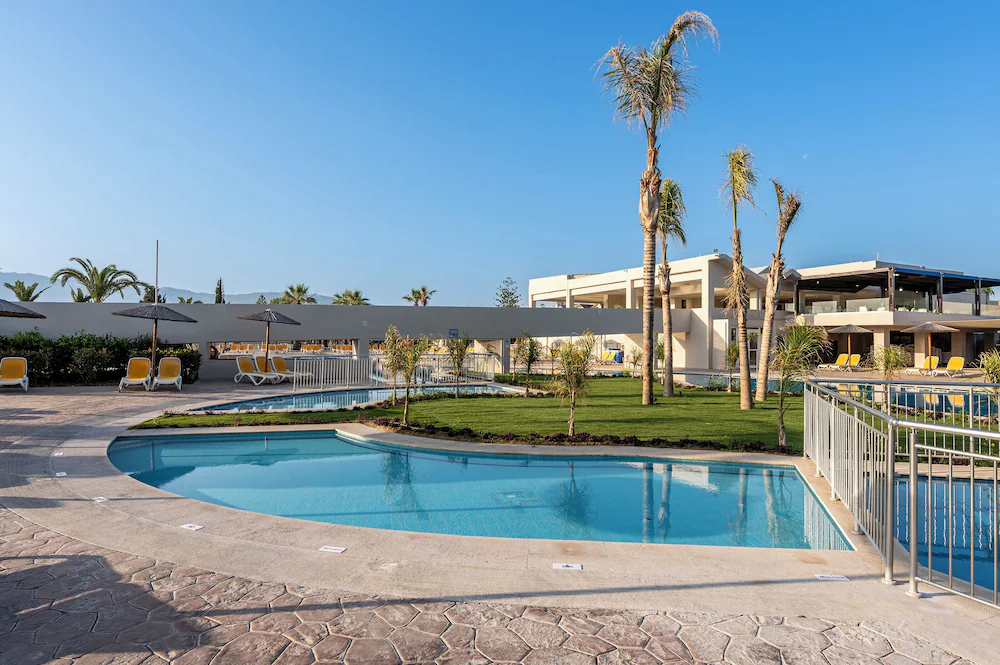 Akti Coast Club