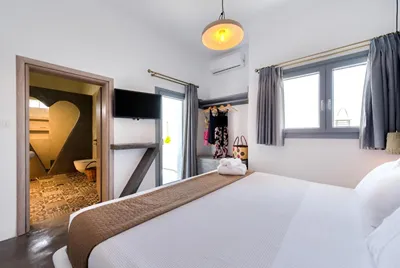 Pasithea Suites Santorini